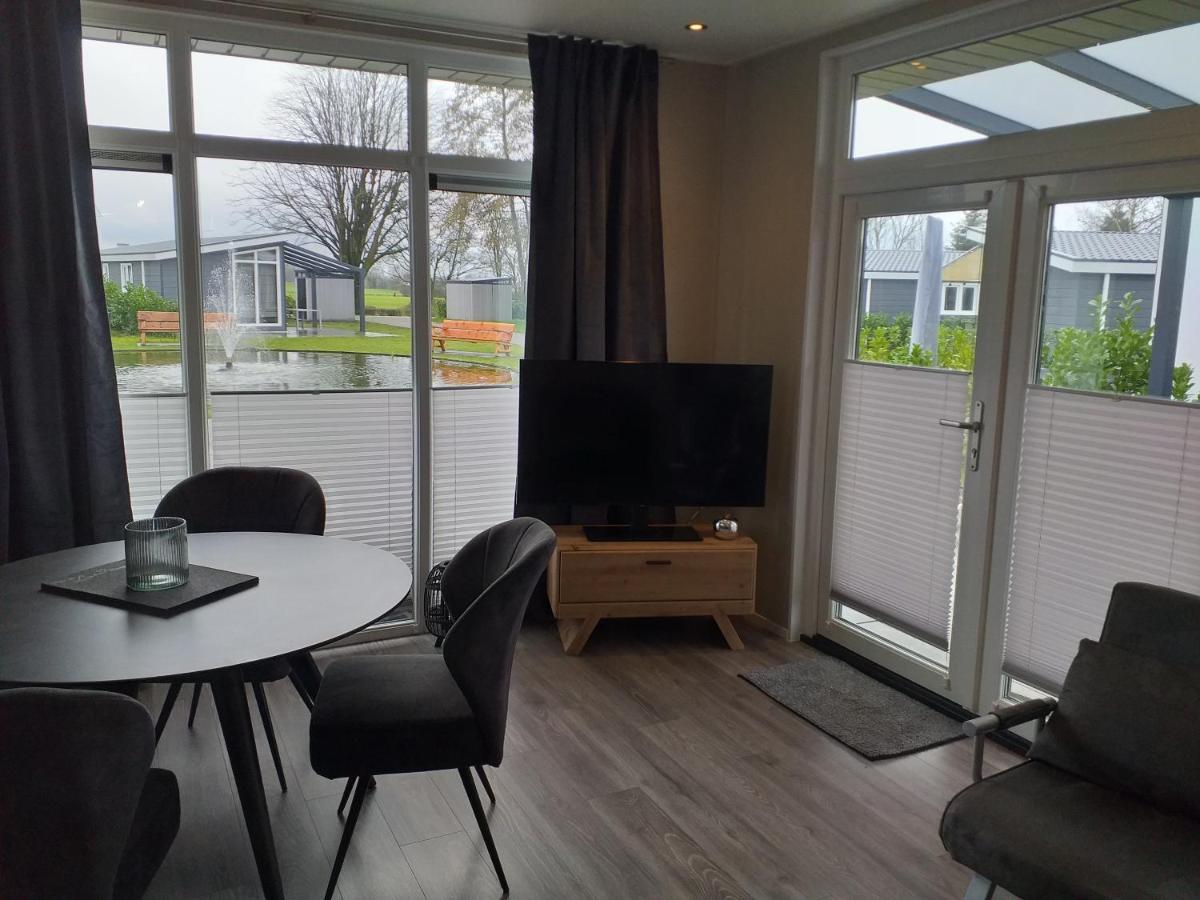 Ferienhaus / Chalet / Bungalow Am See, Holland, Niederlande, Lathum ภายนอก รูปภาพ