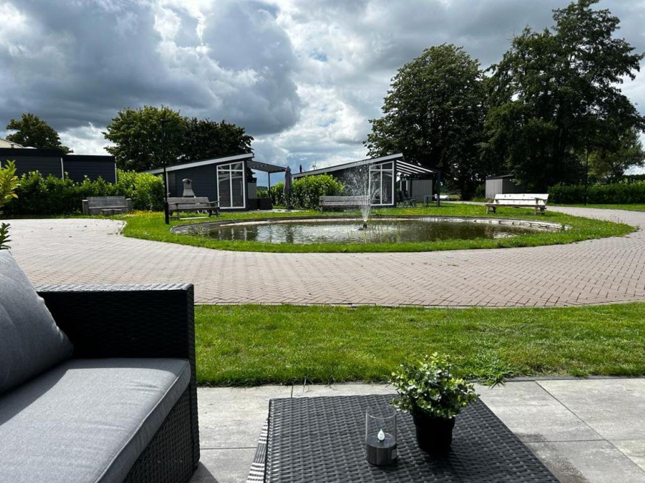 Ferienhaus / Chalet / Bungalow Am See, Holland, Niederlande, Lathum ภายนอก รูปภาพ